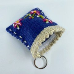 El Yapımı Çiçek Desenli Kilim Dokuma Anahtarlık / Lacivert - Krem