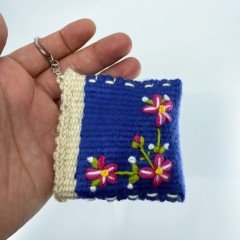 El Yapımı Çiçek Desenli Kilim Dokuma Anahtarlık / Lacivert - Krem