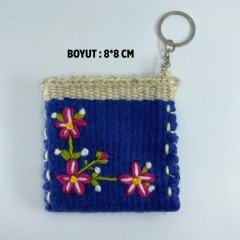 El Yapımı Çiçek Desenli Kilim Dokuma Anahtarlık / Lacivert - Krem