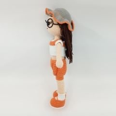 Amigurumi Organik Örgü Oyuncak Gözlüklü Alya Bebek / Turuncu-Beyaz