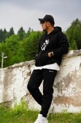 Artvin Logo Baskılı Kapüşonlu Sweatshirt / Siyah