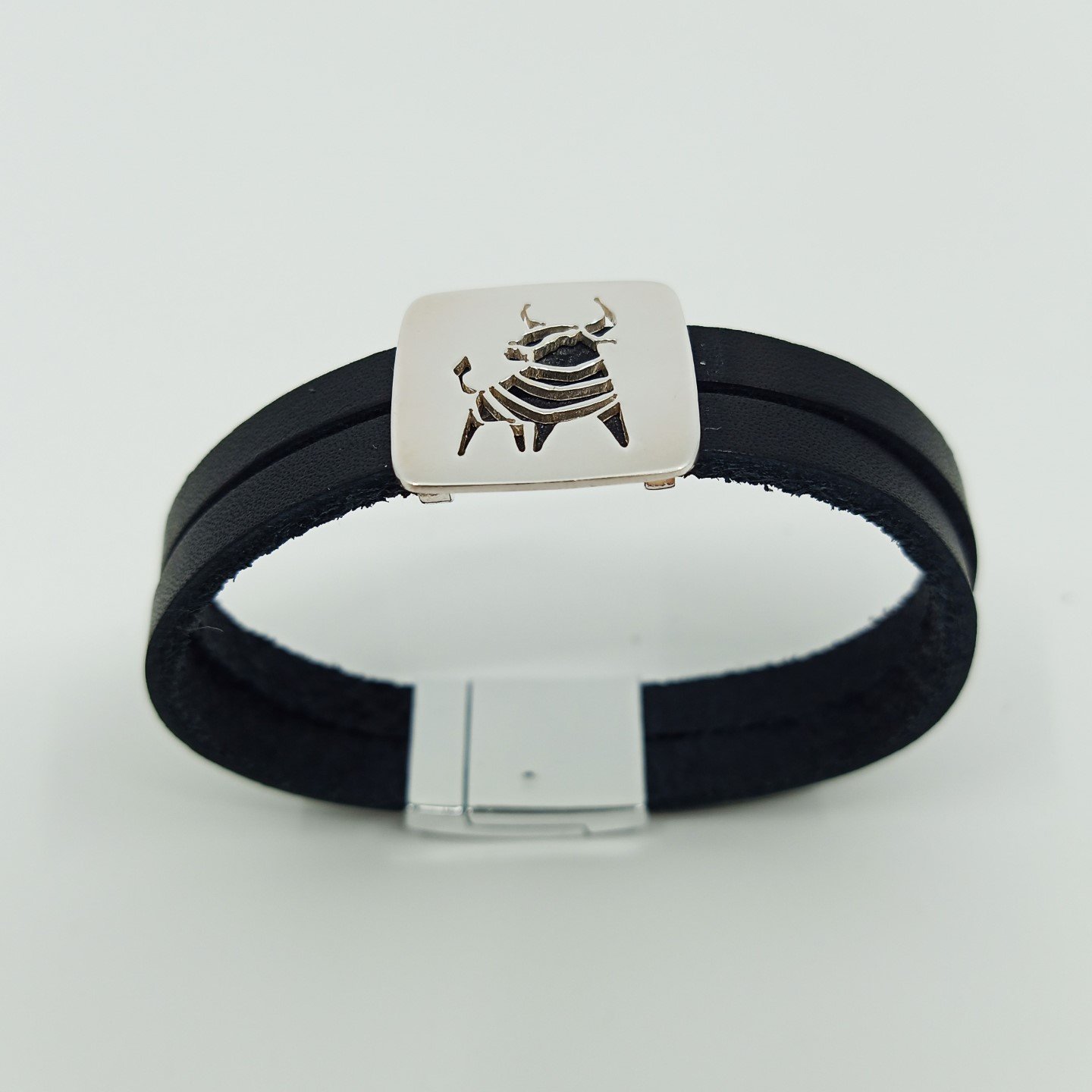 Artvin Boğası-1 Erkek Bileklik / 12 Mm Çift Deri Kayışlı Gümüş Kaplama 21 CM